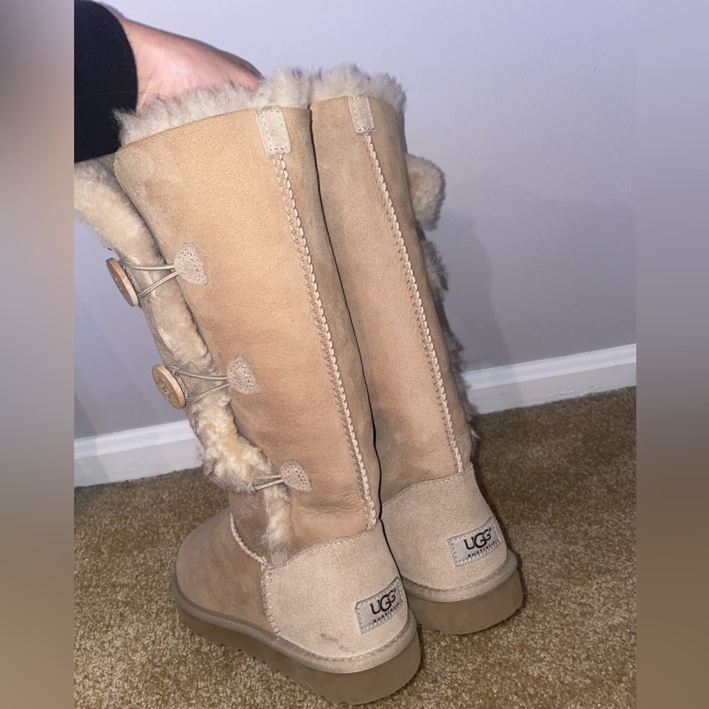 Uggs Triple Bailey Button - Sand - image 6